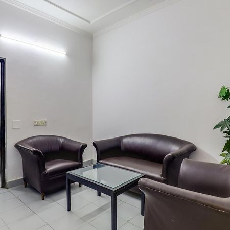 Hotel Sarthak Palace Near Karol Bagh Metro Station New Delhi Eksteriør billede