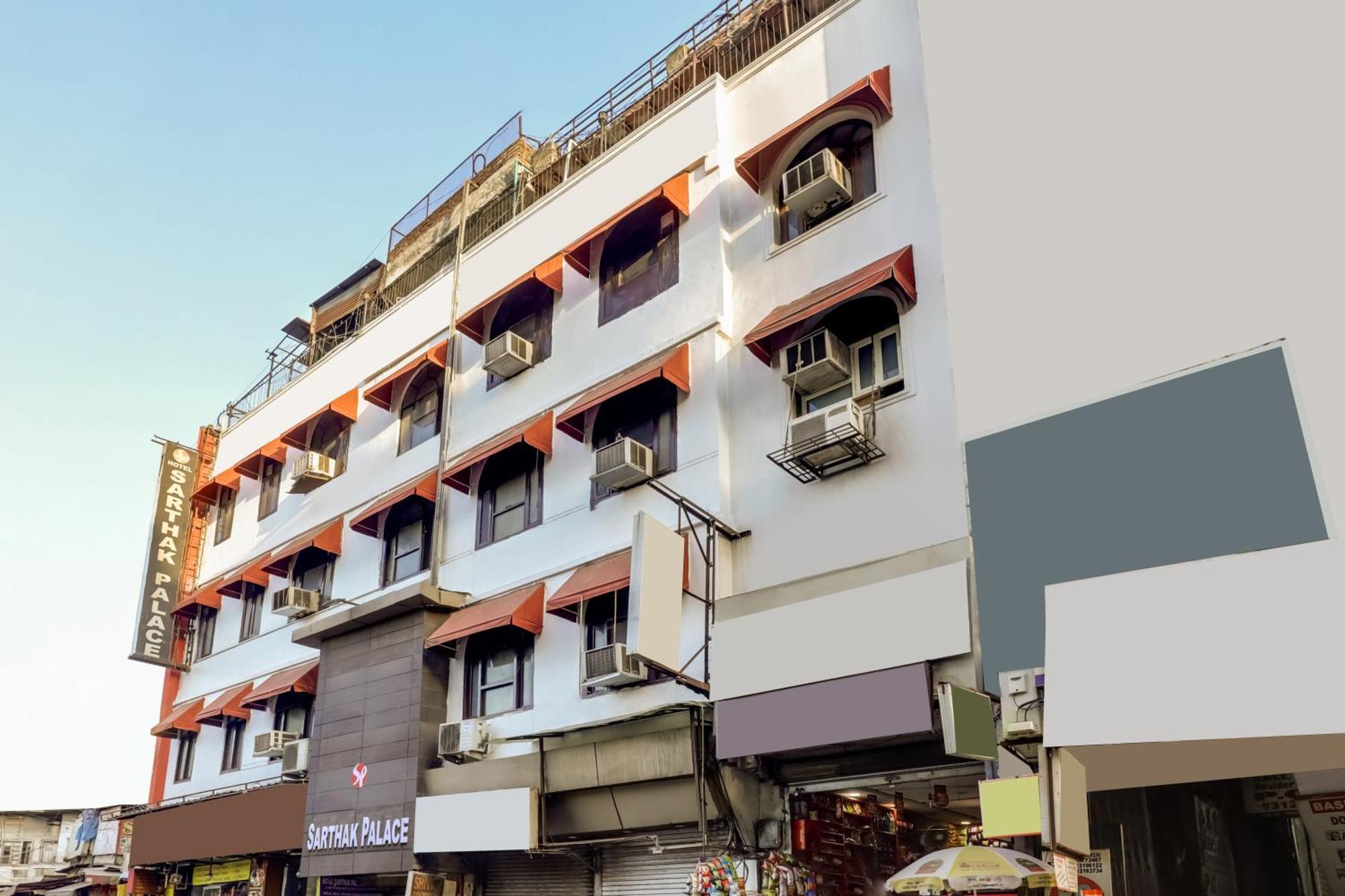 Hotel Sarthak Palace Near Karol Bagh Metro Station New Delhi Eksteriør billede